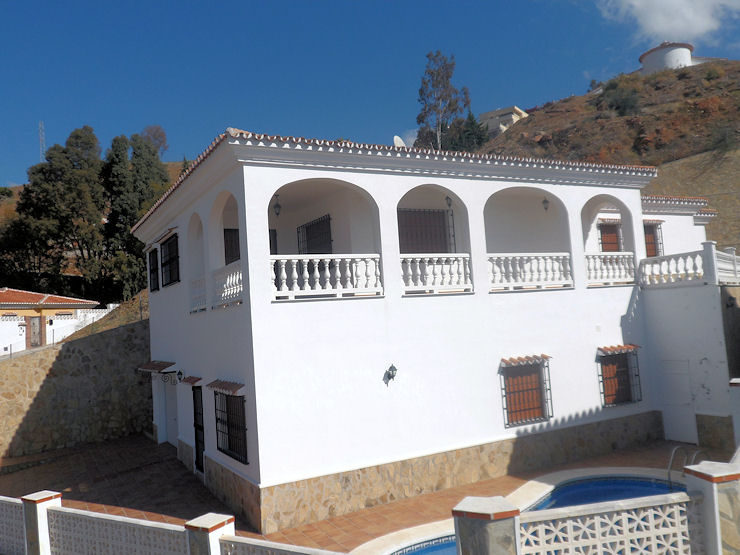 Chalet independiente en alquiler en Rincón de la Victoria